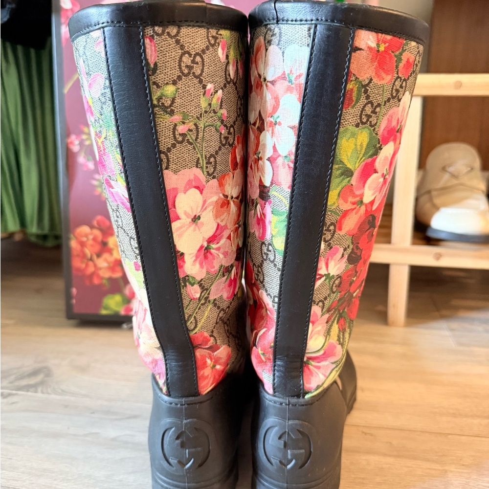 Gucci Blooms Rain Boots - Picture 2 of 4